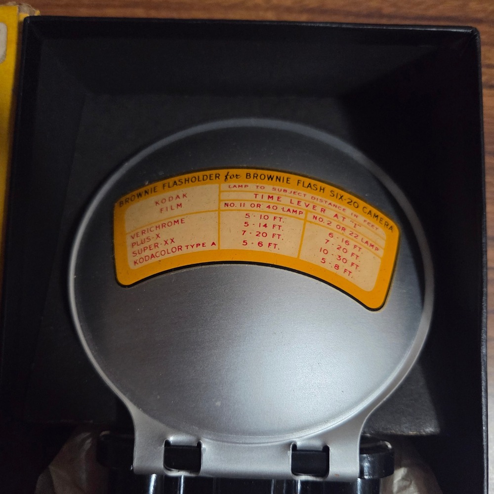 Vintage Kodak Brownie Flashholder for Brownie Flash Six-20 Camera in Box - Picture 2 of 6